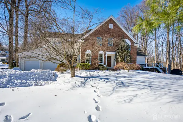 -35 Stonewall Circle, Princeton, NJ 08540