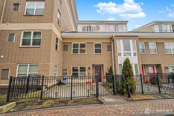 -358 Rector Street #308, Perth Amboy, NJ 08861