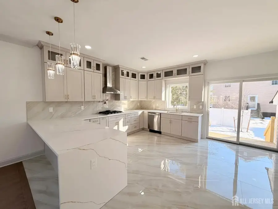 -46 Foyer Street, Edison, NJ 08817 - #2