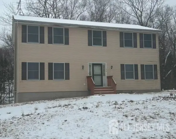 -16 Crest Road, Sussex, NJ 07461