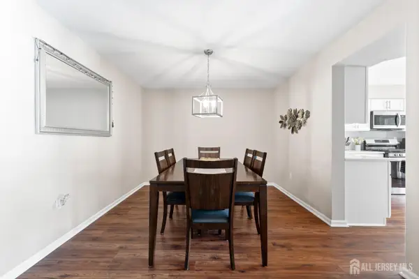 -48 Sapphire Lane, Franklin, NJ 08823