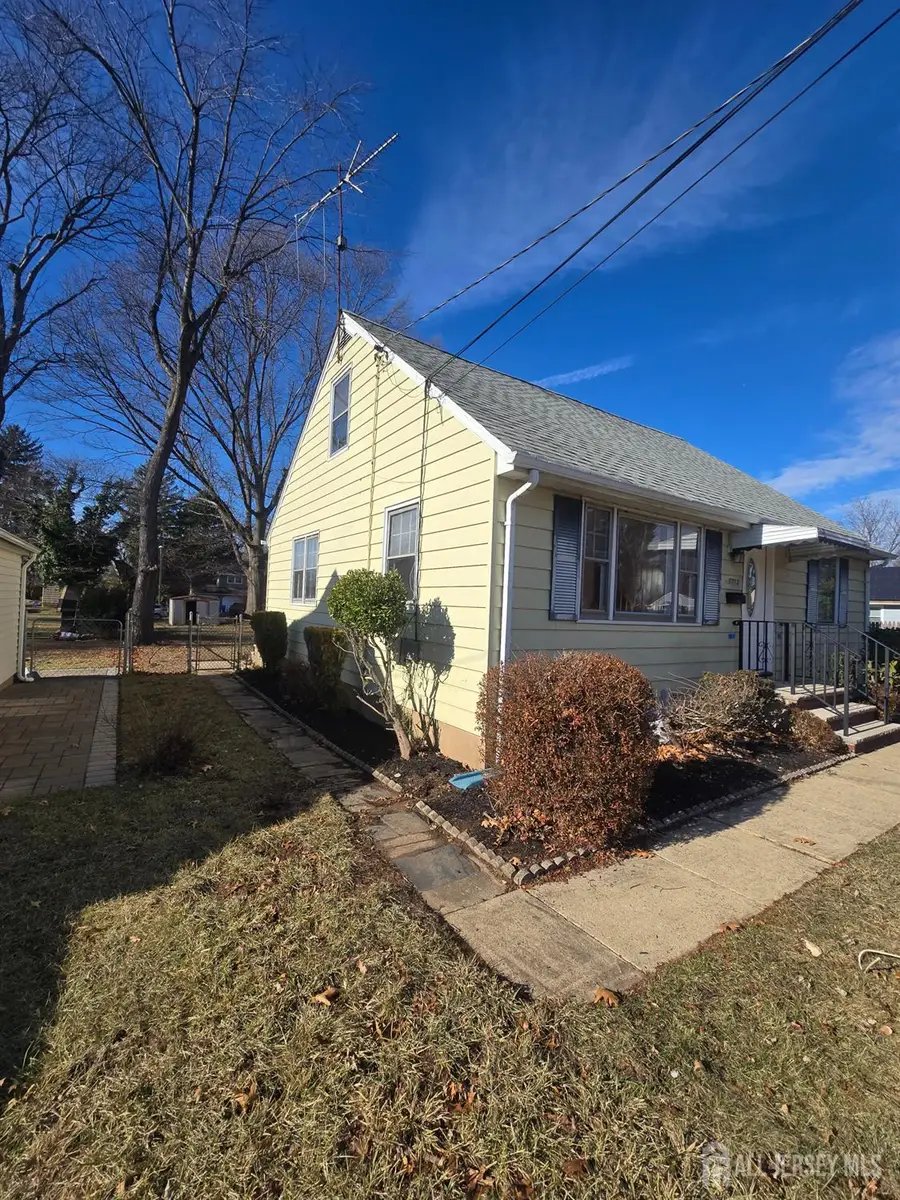 -1712 Kenyon Avenue, South Plainfield, NJ 07080 - #3