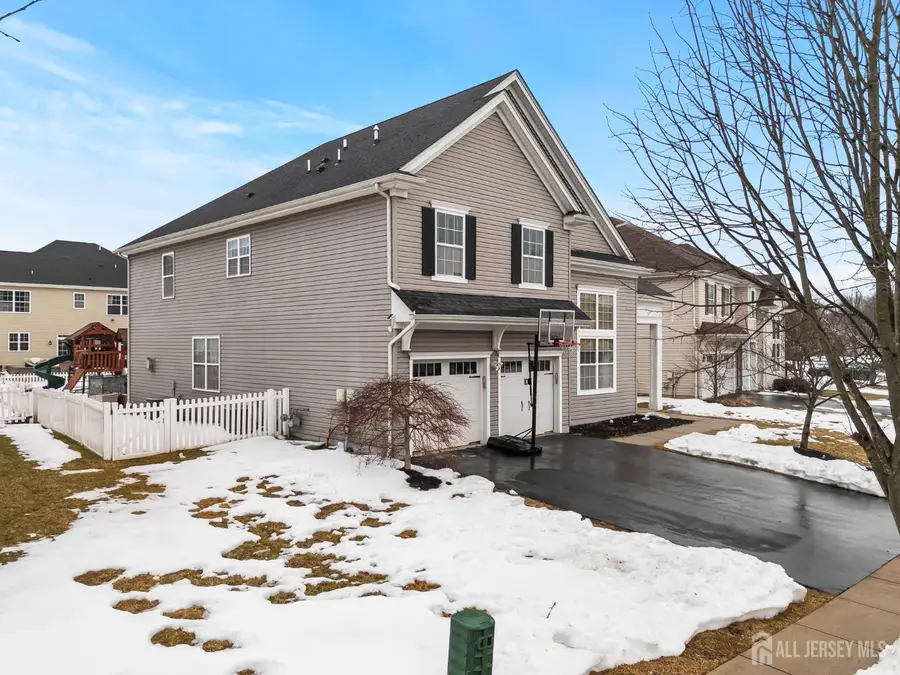 -21 Dahlia Court, Piscataway, NJ 08854 - #2