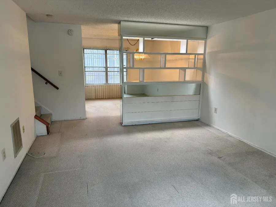 -358 Hadleigh Lane, North Brunswick, NJ 08902 - #3