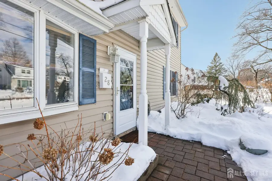 -28 W Francis Street, Iselin, NJ 08830 - #3