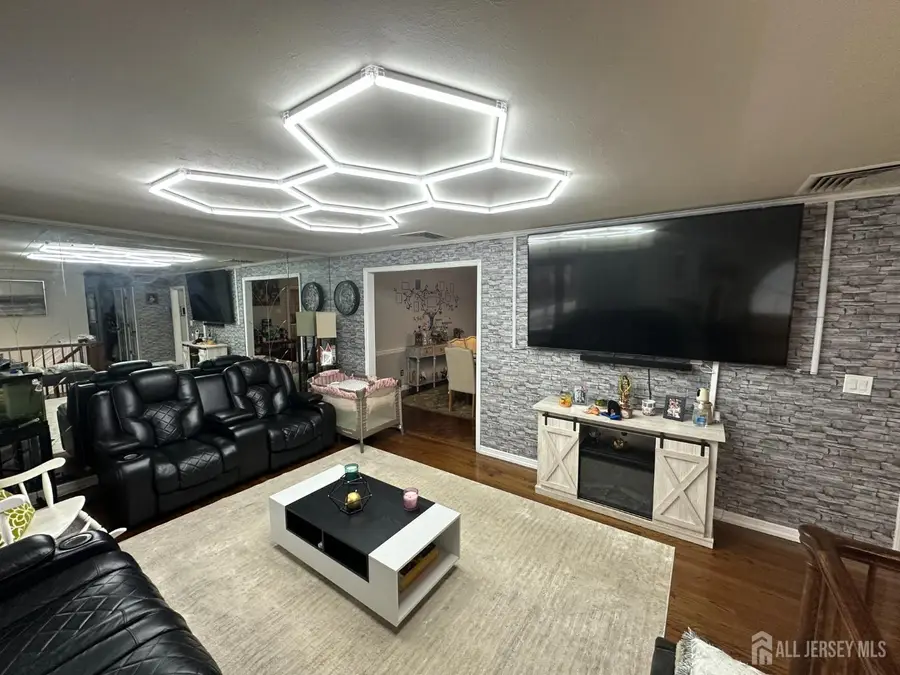 -134 Benart Place, Middlesex, NJ 08846 - #3