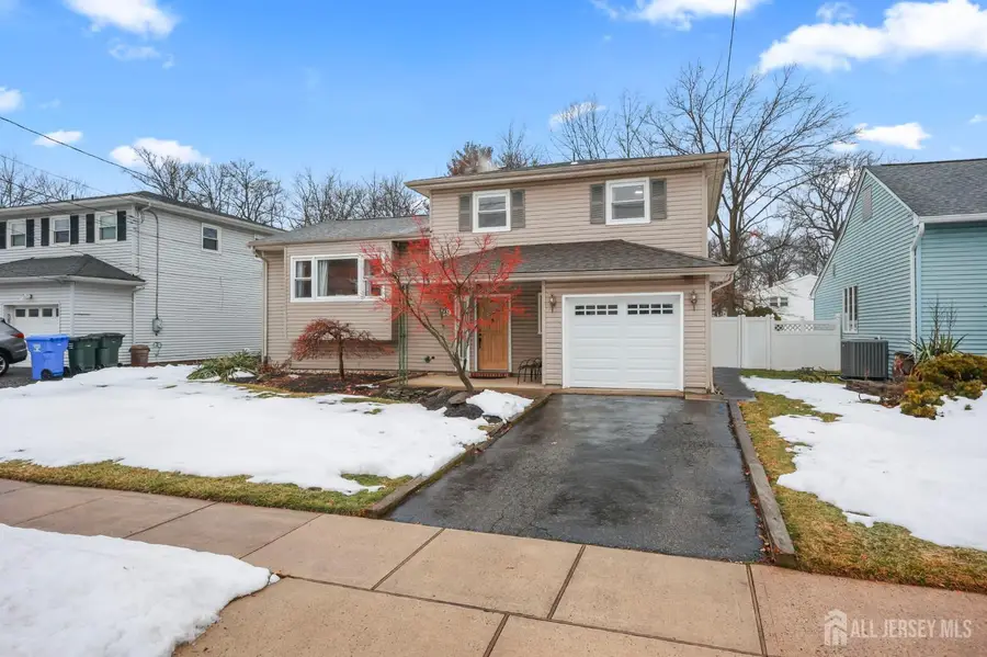 -29 Hollywood Drive, Woodbridge, NJ 07095 - #2