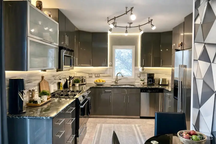 -6 Emily Drive, Old Bridge, NJ 08857 - #3