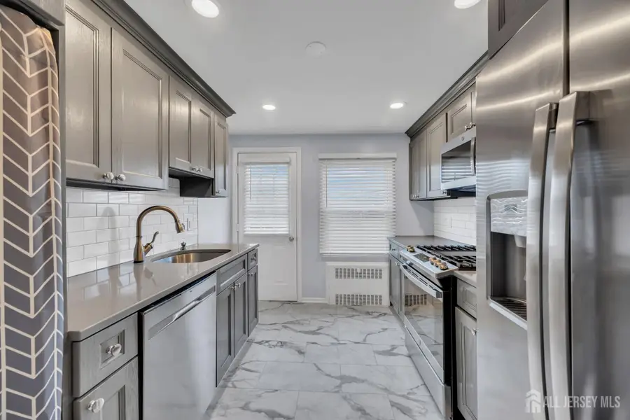 -29-B Garfield Park, Edison, NJ 08837 - #3