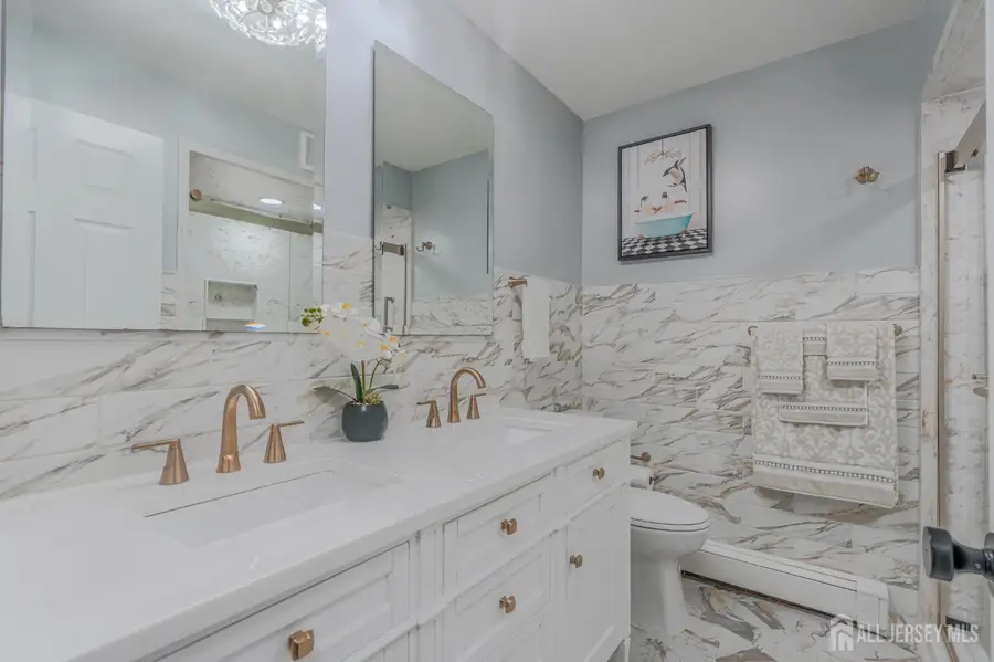 -903 Cricket Lane, Woodbridge, NJ 07095 - #2