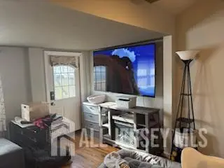 -338 Shoreland Circle, Laurence Harbor, NJ 08879 - #3