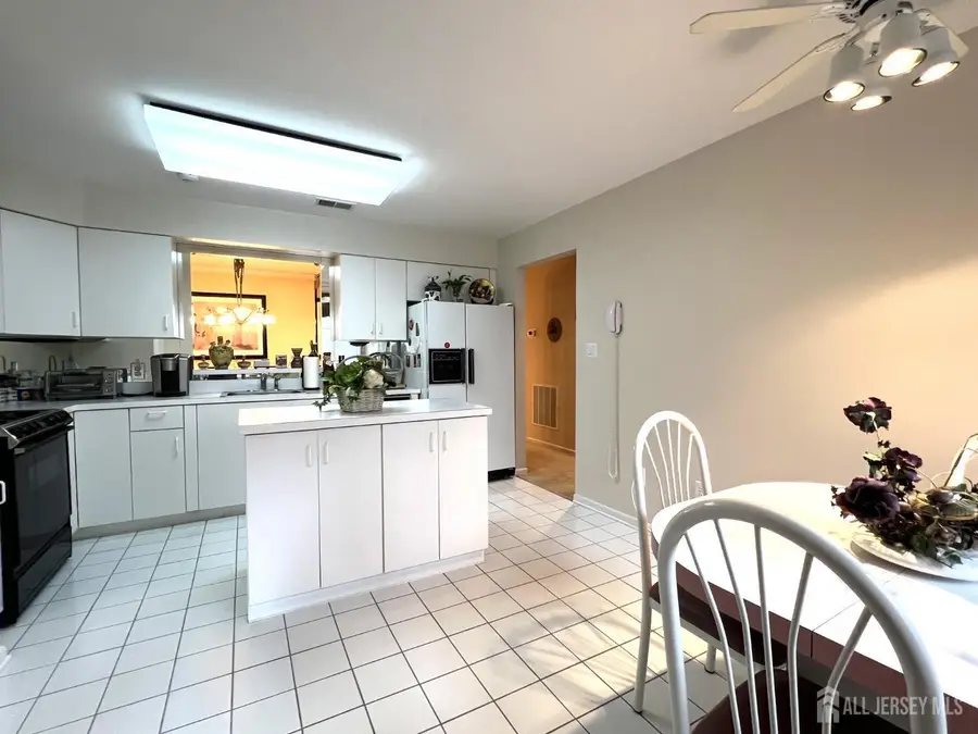 -92 Winthrop Road #C, Monroe, NJ 08831 - #2