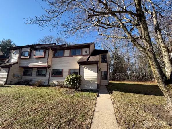 -502 Jacob Court, South Brunswick, NJ 08810