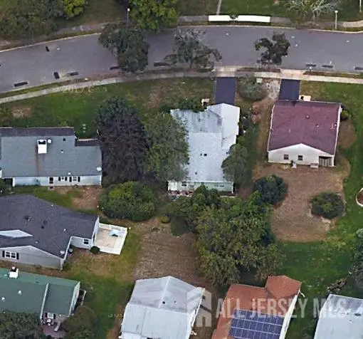 -2 Leighton Lane, Manchester, NJ 08759