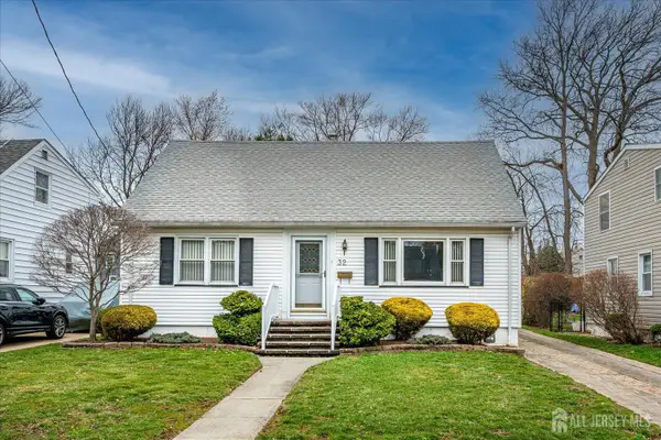 -32 Sheridan Avenue, Metuchen, NJ 08840