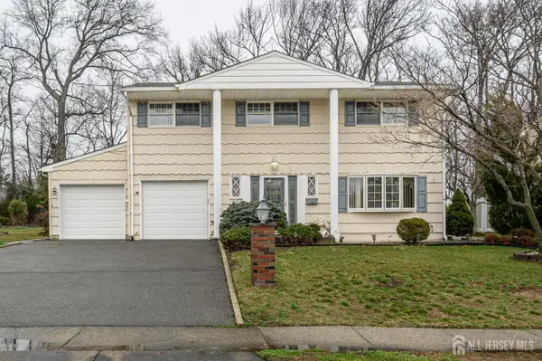 -69 Stanford Avenue, Colonia, NJ 07067