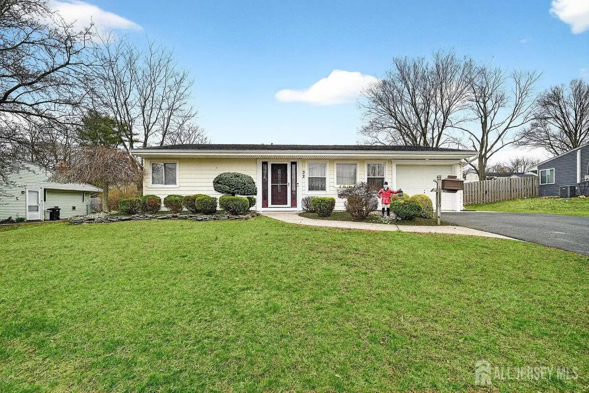 -32 Kingsley Road, Kendall Park, NJ 08824 - #1