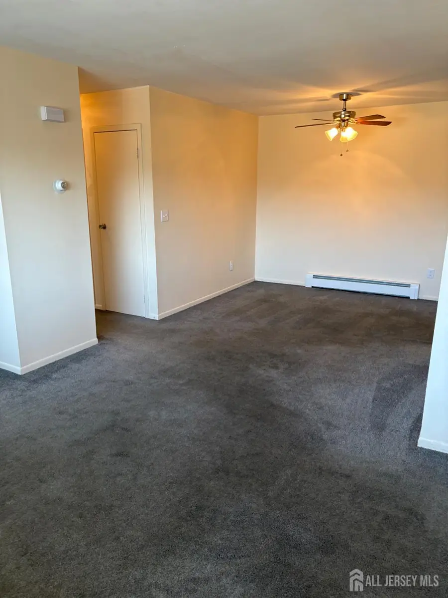 -648 Cricket Lane, Woodbridge, NJ 07095 - #3