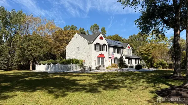 -14 Brookside Court, Plainsboro, NJ 08512