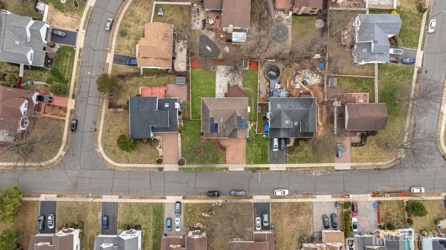 -8 Danny Court, North Brunswick, NJ 08902 - #3