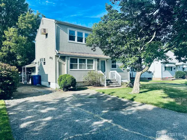 -41 W Henry Place W, Iselin, NJ 08830
