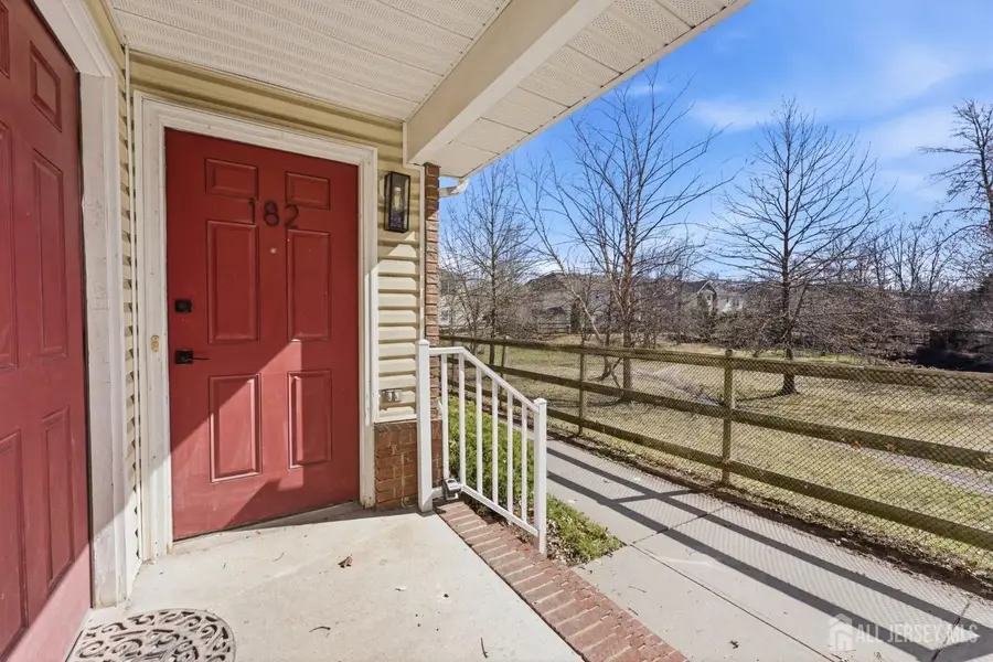 -182 Sunshine Drive, Piscataway, NJ 08854 - #3