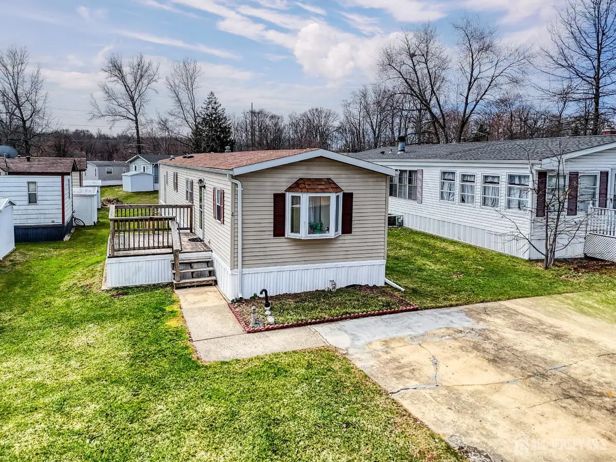 -4 Byron Road, North Brunswick, NJ 08902 - #1