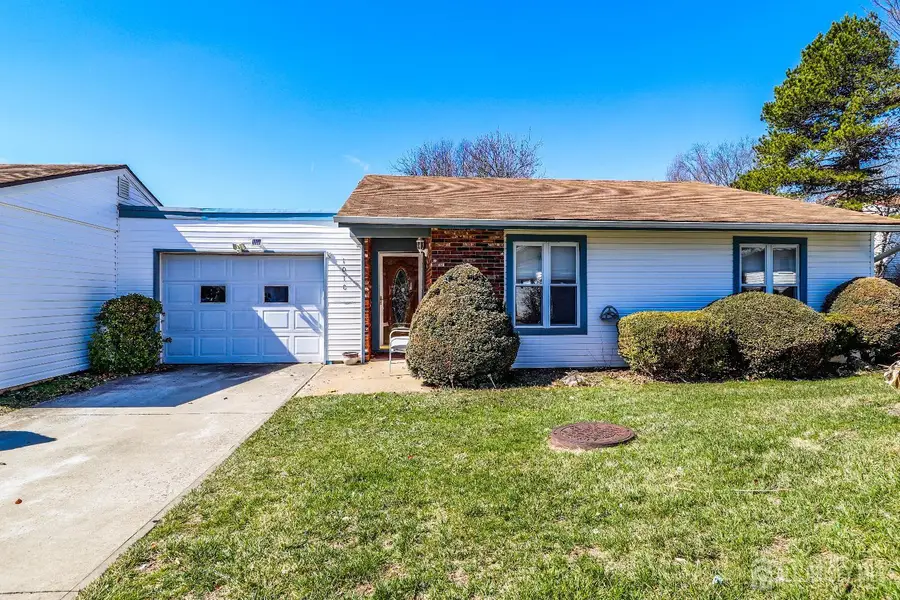 -101-C Dogwood Plaza, Monroe, NJ 08831 - #3