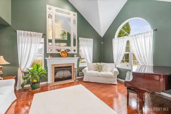 -2 Kristen Court, Old Bridge, NJ 07747