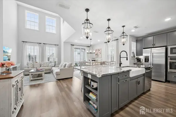 -24 Depot Way, Dunellen, NJ 08812