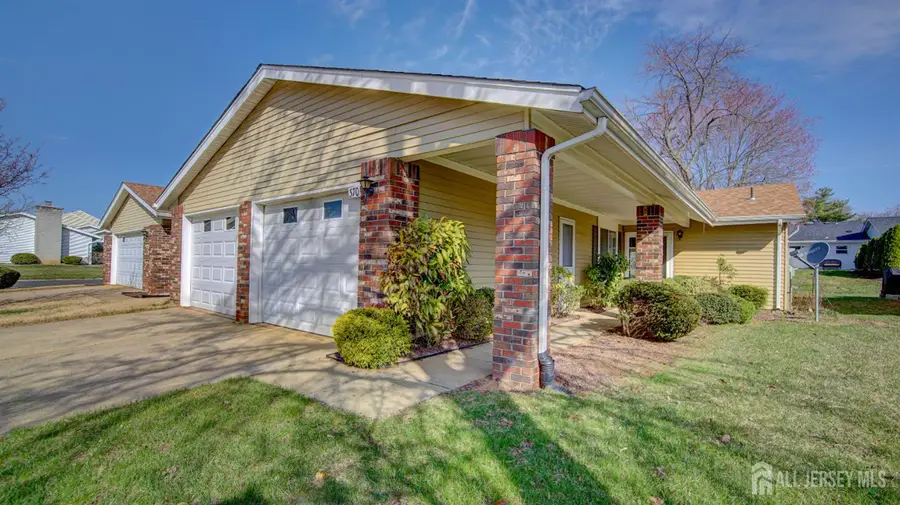 -370-B Duranta Plaza, Monroe, NJ 08831 - #2