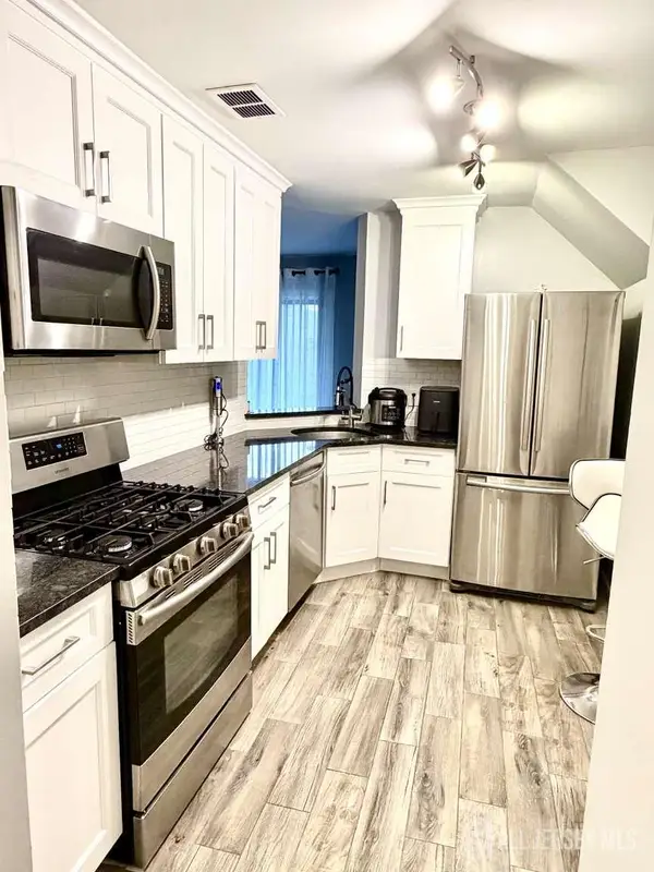 -2706 Lighthouse Lane, Parlin, NJ 08859