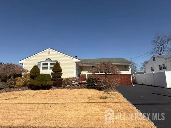 -82 Madison Avenue, Old Bridge, NJ 08857