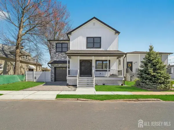 -66 Henry Street, Port Reading, NJ 07064