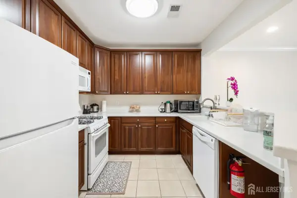 -540 Cranbury Road #107, East Brunswick, NJ 08816