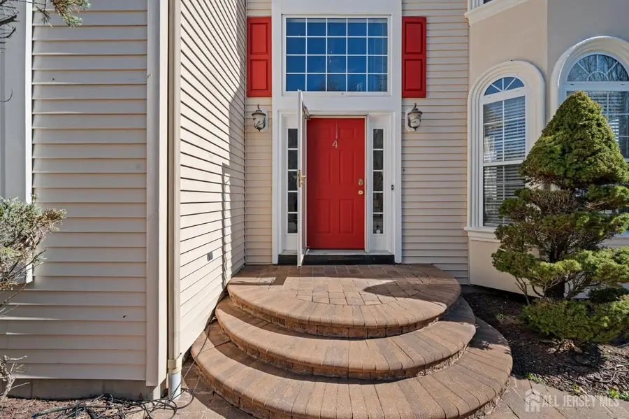 -4 Bernadette Circle, Monmouth Junction, NJ 08852 - #2