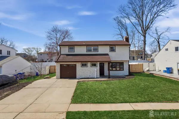 -11 Lincroft Avenue, Old Bridge, NJ 08857