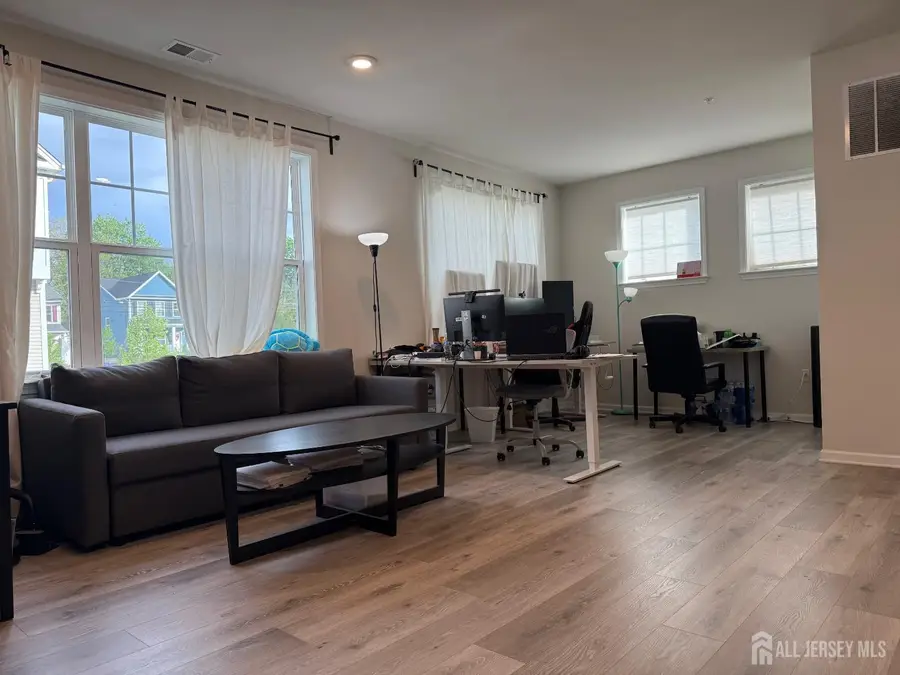 -302 Dickson Court, Highland Park, NJ 08904 - #3