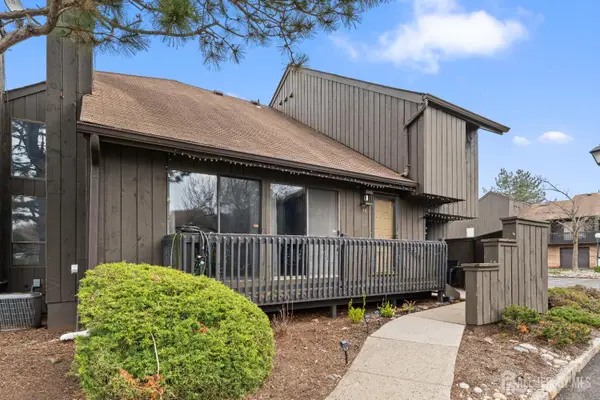 -96 Westgate Drive, Edison, NJ 08820