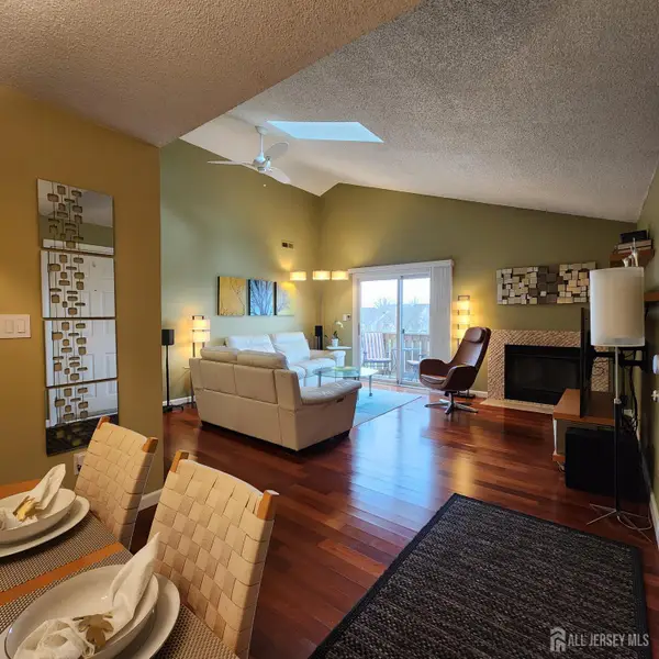 -5321 Ravens Crest Drive, Plainsboro, NJ 08536