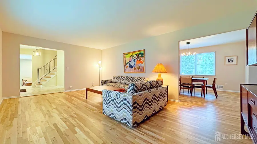 -26 Lucille Court, Edison, NJ 08820 - #3