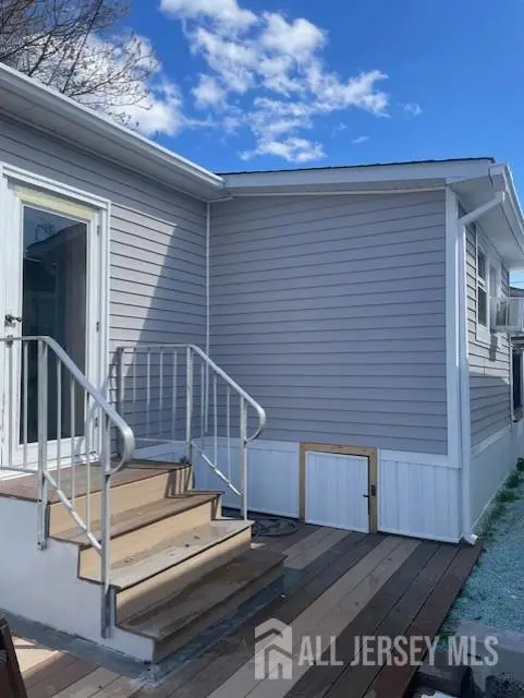 -29 Freddie Avenue, Avenel, NJ 07001