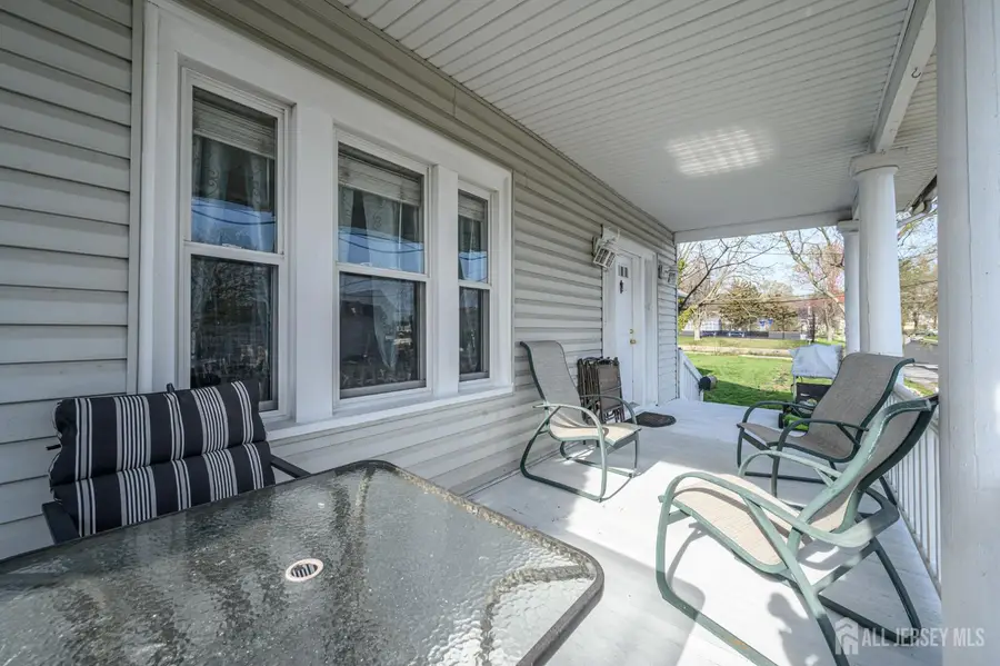 -39 E 2nd Avenue E, Runnemede, NJ 08078 - #2