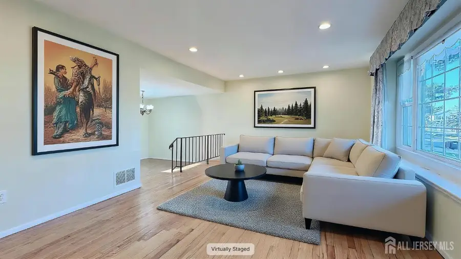 -9 Stratford Circle, Edison, NJ 08820 - #3