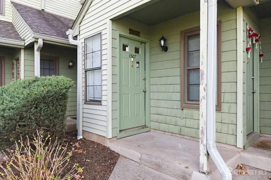 -1507 Woodbridge Commons Way, Iselin, NJ 08830 - #2