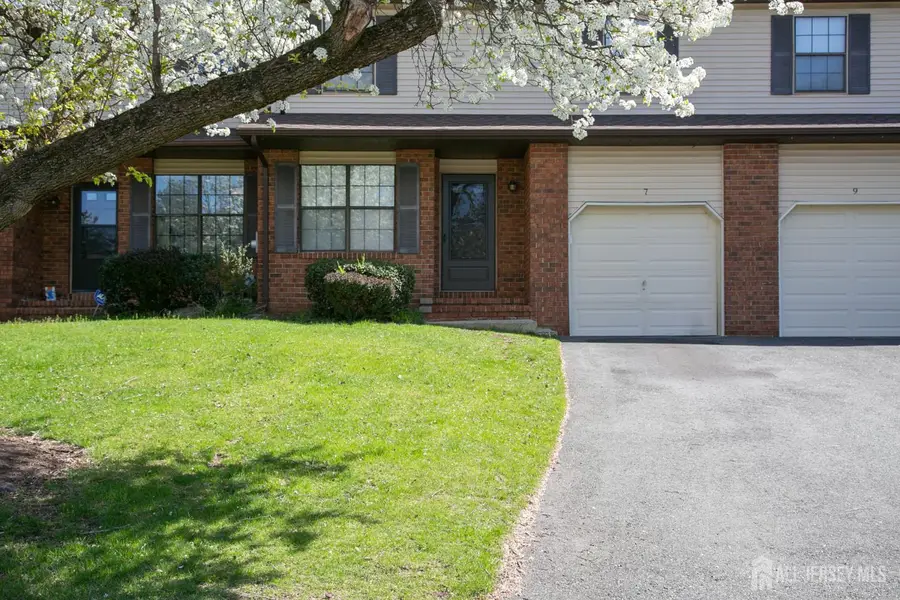 -7 Cactus Court, Edison, NJ 08820 - #2