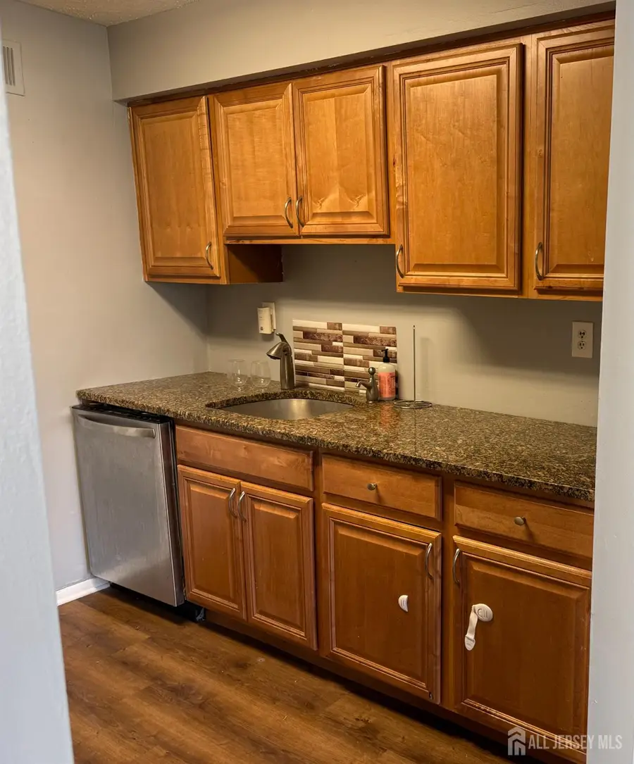 -7 Foxtail Lane, Heathcote, NJ 08852 - #3