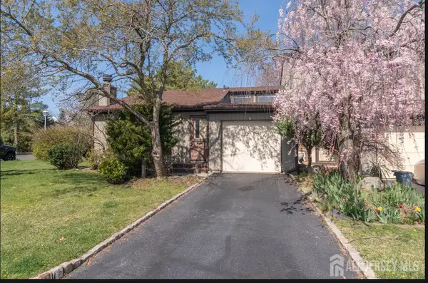 -175 Penn Court, Matawan, NJ 07747