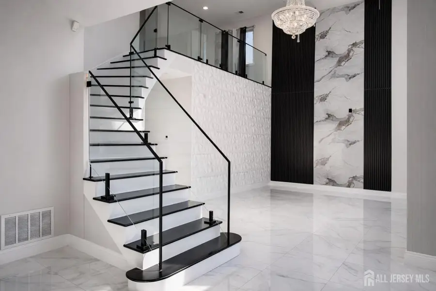 -618 Lee Street, Perth Amboy, NJ 08861 - #2