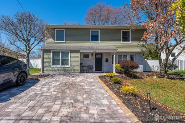 -22 Partch Place, Edison, NJ 08817